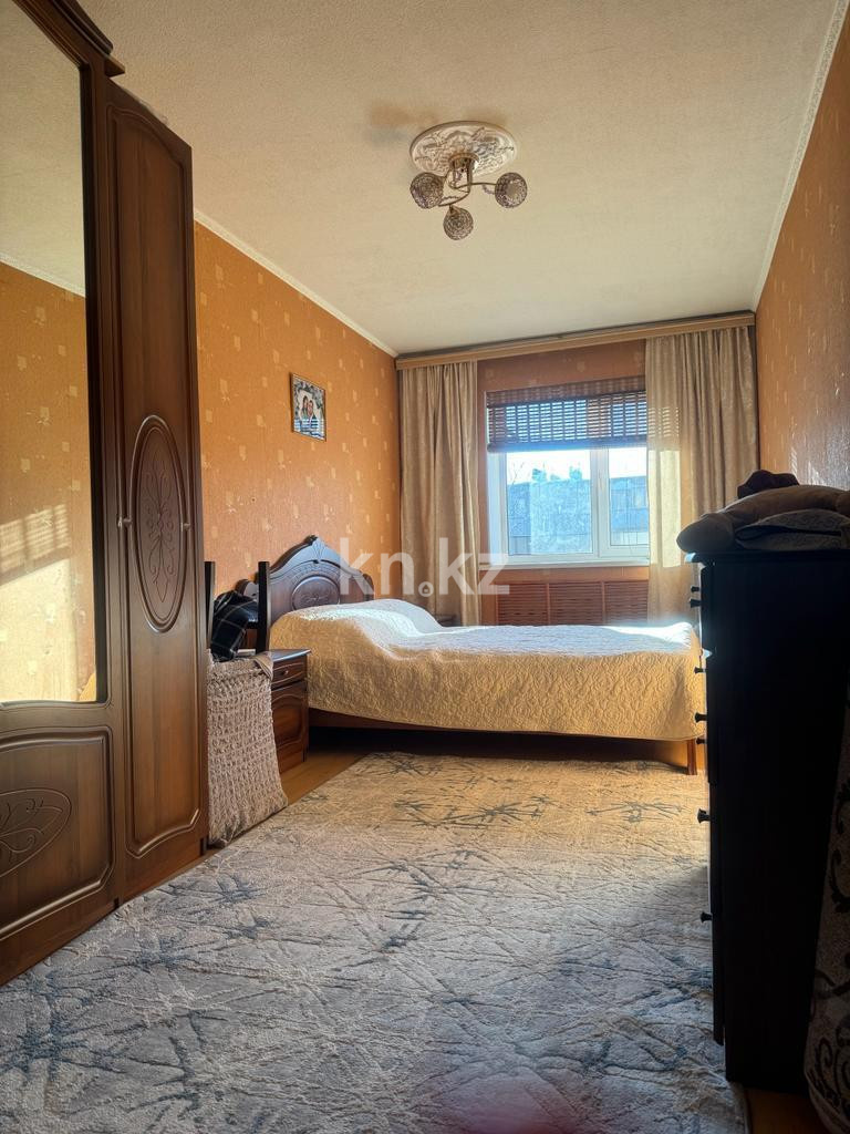 Продажа 3-комнатной квартиры, 59 м², мкр-н 6, дом  3 - Продажа квартир в Караганде фото 3 из 13