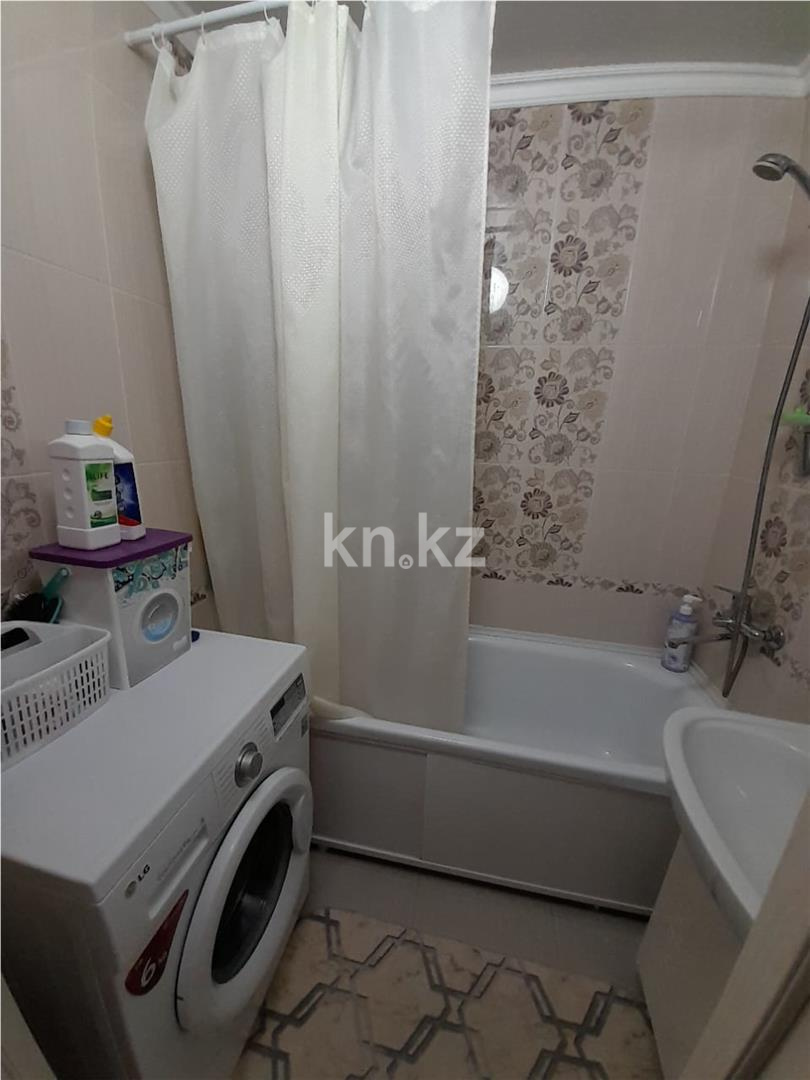 Продажа 3-комнатной квартиры, 74 м² - Продажа квартир в Караганде в Майкудуке - страница 2 фото 5 из 13