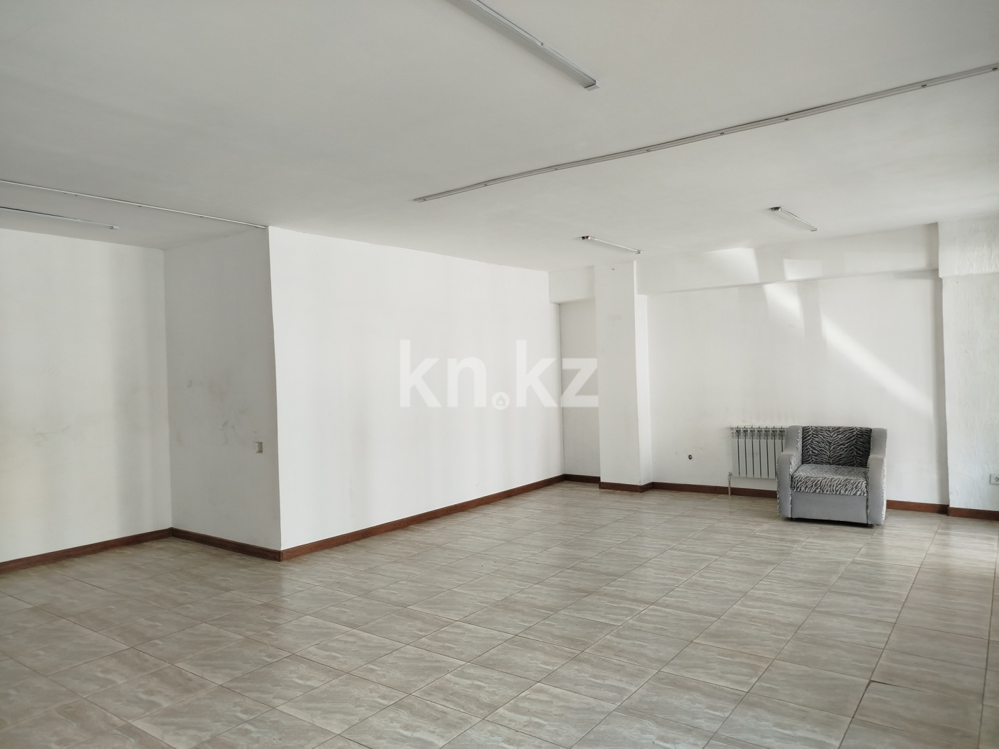 Продажа , 50.3 м², Шугыла - Продажа офисных и торговых помещений в Алматы с фото фото 3 из 13