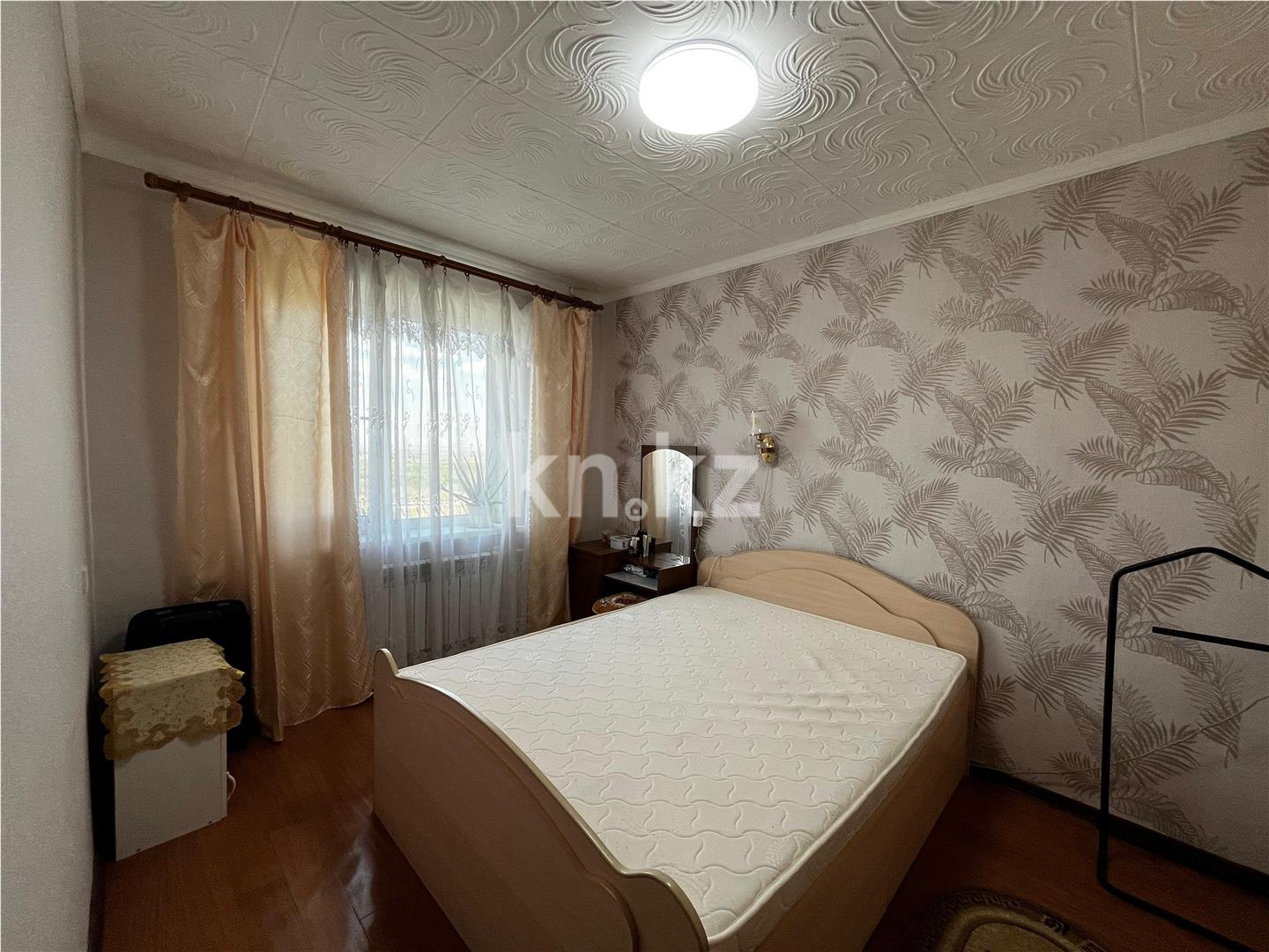 Продажа 4-комнатной квартиры, 76 м², мкр-н Голубые Пруды, дом  6 - Продажа  четырехкомнатных квартир в Караганде фото 3 из 15