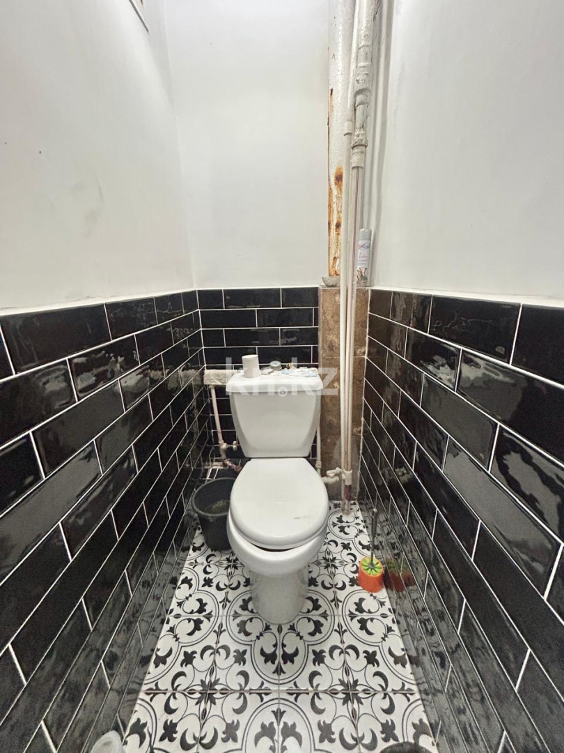 Продажа помещения, 32 м² - Продажа офисных и торговых помещений в Караганде с фото фото 7 из 12