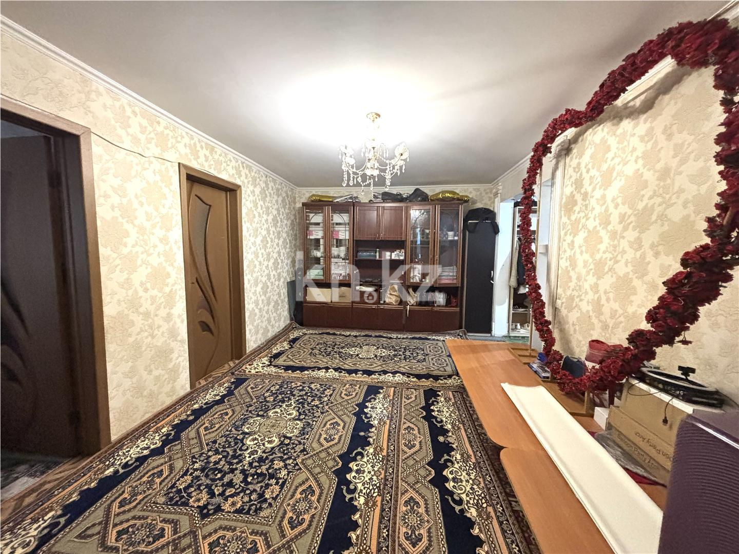 Продажа 3-комнатной квартиры, 62 м², ул. Аманжолова, дом  8 - Продажа  трехкомнатных квартир в Караганде с фото фото 1 из 11