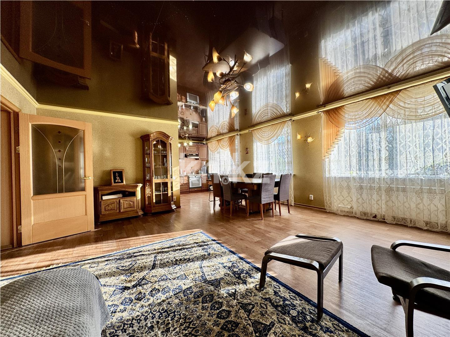 Продажа 3-комнатной квартиры, 93 м², ул. Гоголя, дом  46/3 - Продажа квартир в Караганде фото 3 из 40