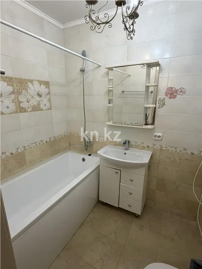 Продажа 2-комнатной квартиры, 72.2 м² в Астане - фото 4