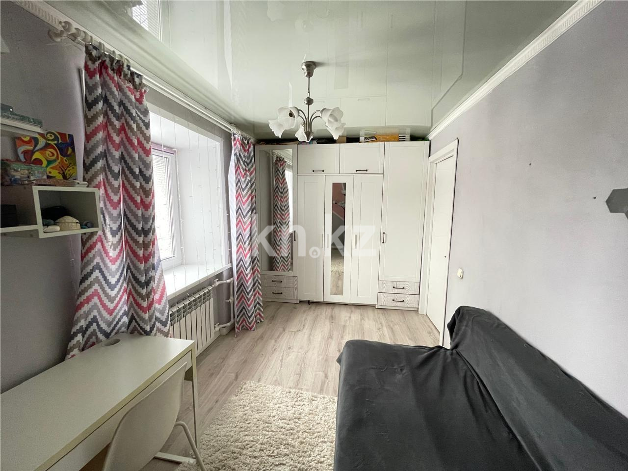 Продажа 3-комнатной квартиры, 50 м², ул. Крылова в Караганде - фото 8