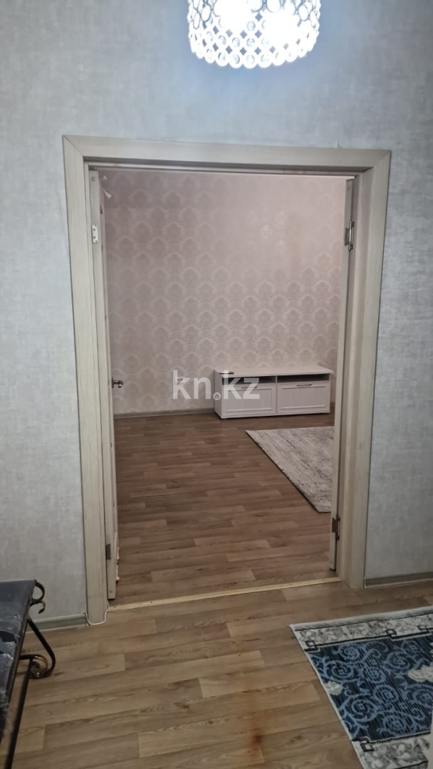Аренда 1-комнатной квартиры, 42 м² в Астане