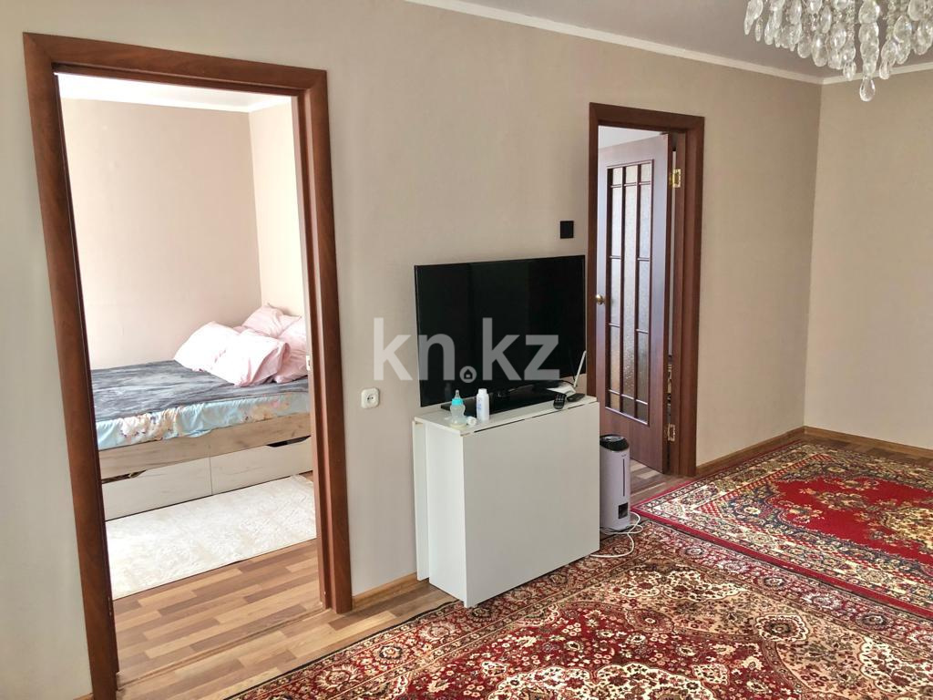 Продажа 4-комнатной квартиры, 61 м², мкр-н 16 в Караганде - фото 3