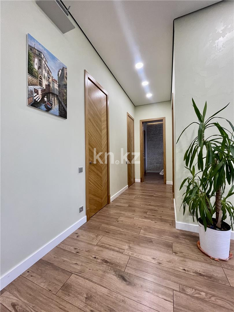 Продажа 3-комнатной квартиры, 82 м², мкр-н Гульдер-1, дом  1/4 - Продажа  трехкомнатных квартир в Караганде фото 17 из 32