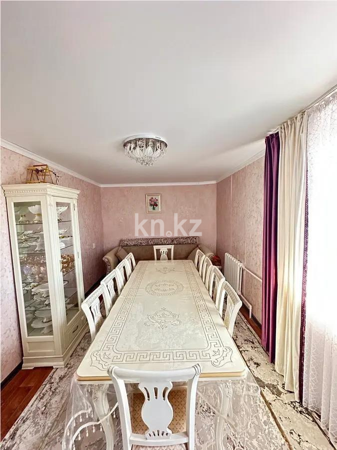 Продажа 4-комнатной квартиры, 76 м², мкр-н Восток-2, дом  17 - Продажа  четырехкомнатных квартир в Караганде без посредников фото 1 из 10