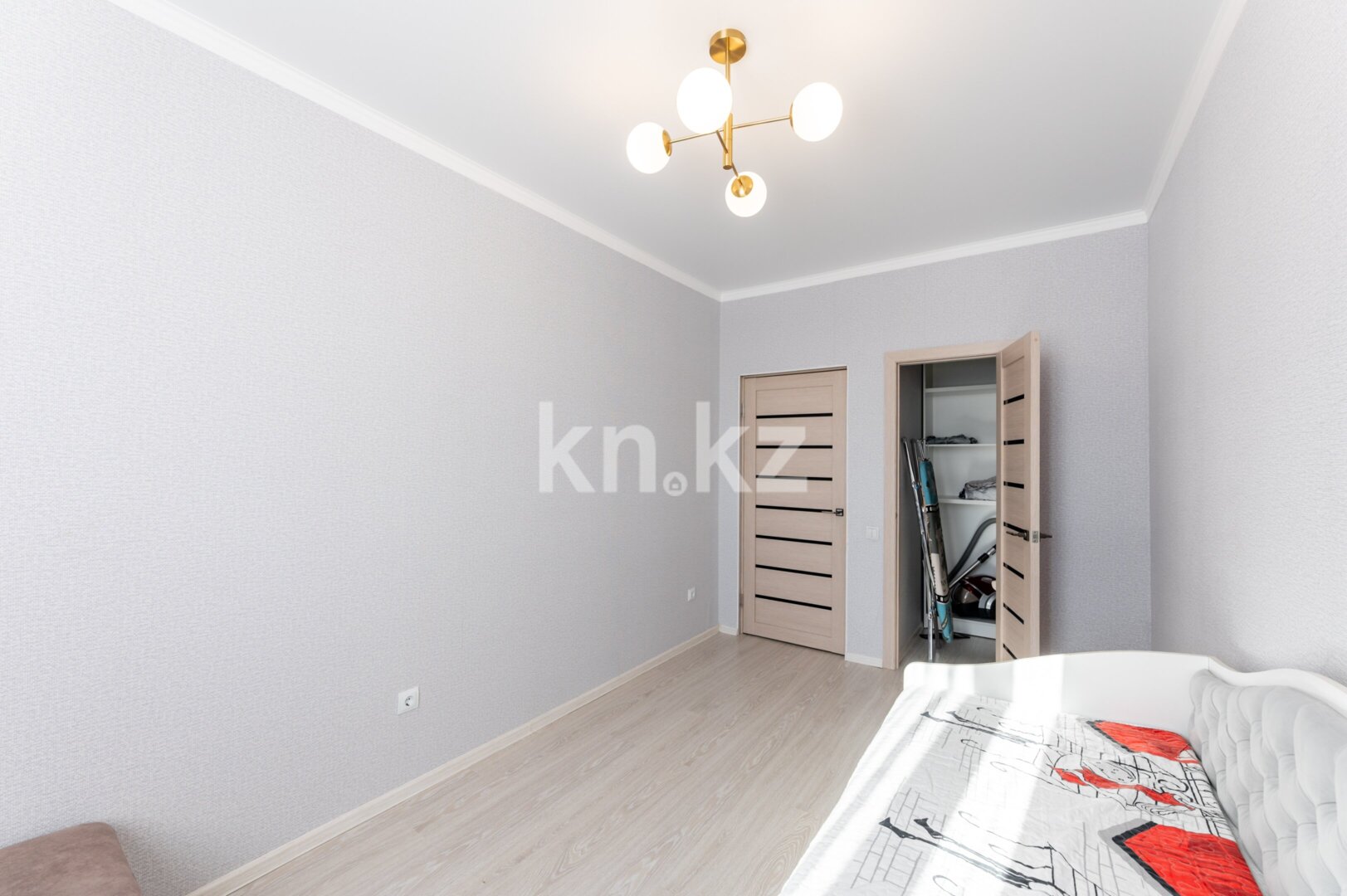 Продажа 3-комнатной квартиры, 77.2 м² в Астане - фото 12