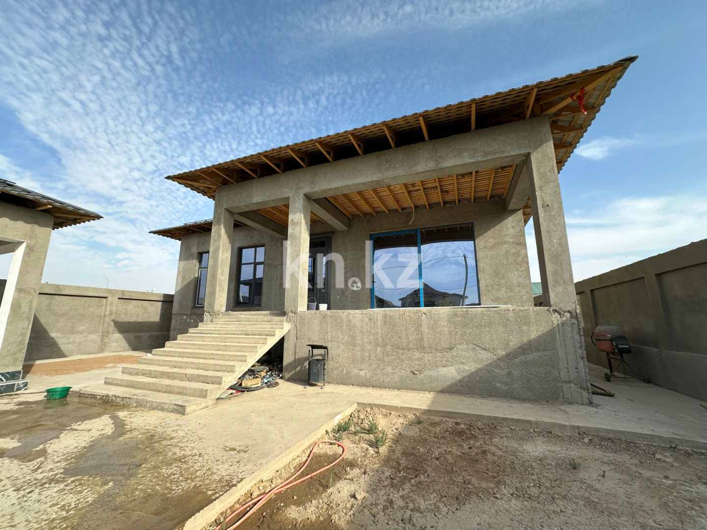 Продажа 8-комнатного дома, 400 м², микрорайон "Ынтымак-2", дом  1111 - Продажа квартир в Шымкенте фото 37 из 40