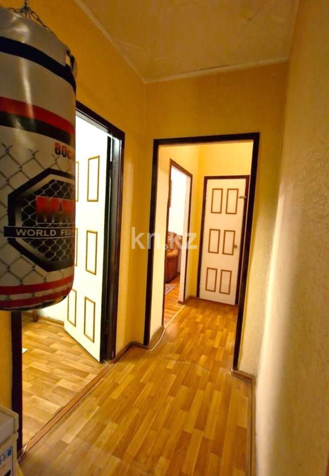 Продажа 4-комнатной квартиры, 80 м², ул. Язева - Продажа  четырехкомнатных квартир в Караганде фото 9 из 11