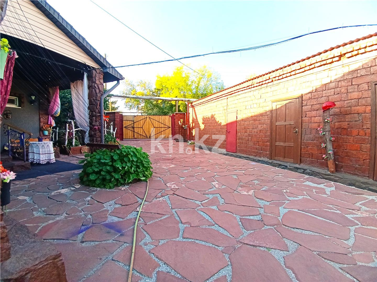 Продажа 5-комнатного дома, 85 м², ул. Емельяна Пугачева - Продажа домов, коттеджей в Караганде фото 3 из 25