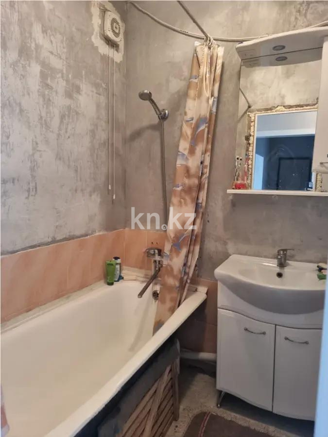 Продажа 3-комнатной квартиры, 65 м², ул. Рыскулова, дом  3 - Продажа  трехкомнатных квартир в Караганде фото 5 из 8