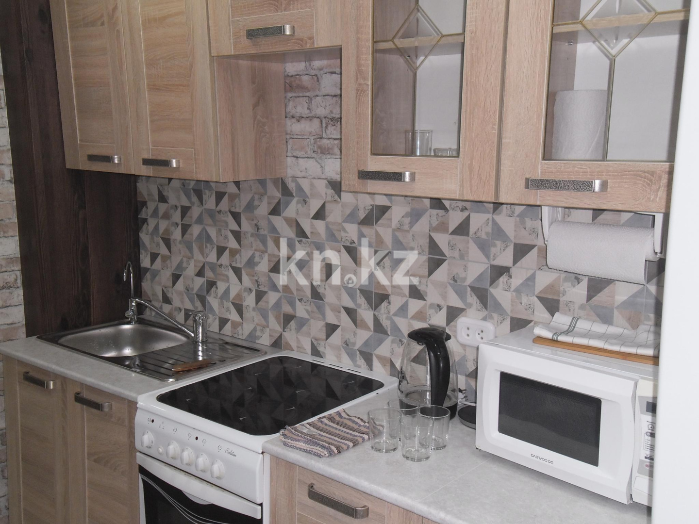 Аренда 1-комнатной квартиры посуточно, 45 м², ул. Набережная Славского, дом  50 в Усть-Каменогорске - фото 18