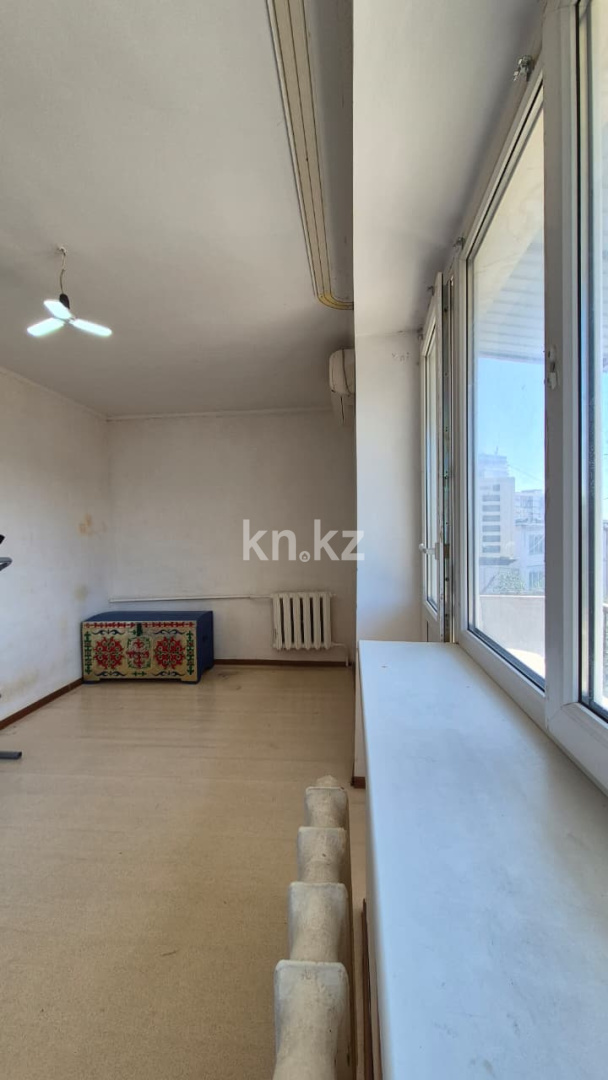 Продажа 2-комнатной квартиры, 43 м², ул. Абая, дом  13 - Продажа и аренда недвижимости в Атырау фото 15 из 23