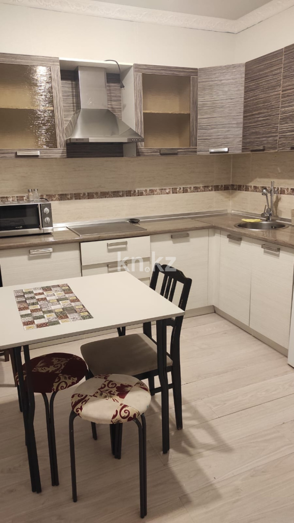 Аренда 1-комнатной квартиры, 40 м² - Аренда недвижимости в Алматы фото 2 из 9