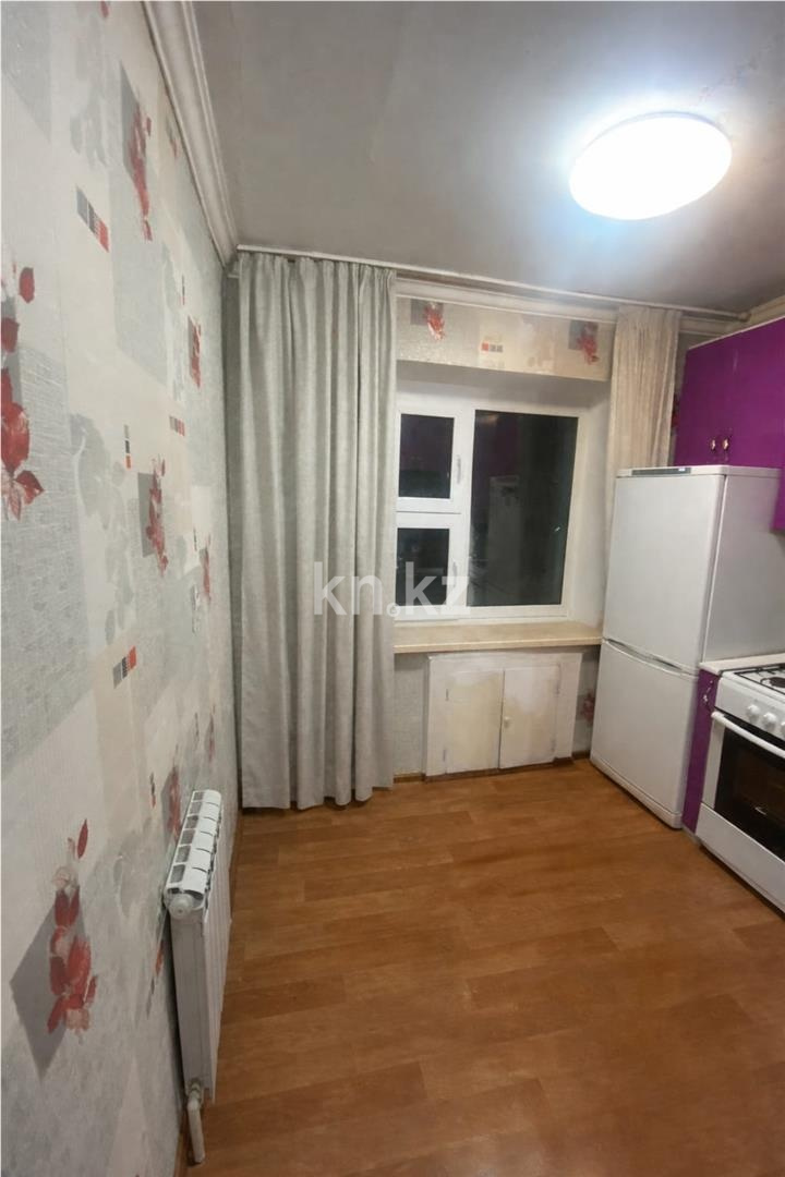 Продажа 3-комнатной квартиры, 60 м² - Продажа квартир в кирпичном доме в Караганде - страница 2 фото 2 из 6