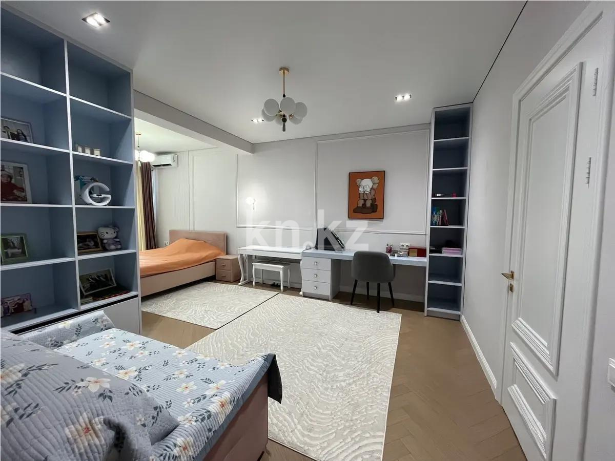 Продажа 3-комнатной квартиры, 155 м², ул. Варламова, дом  33 в Алматы - фото 2
