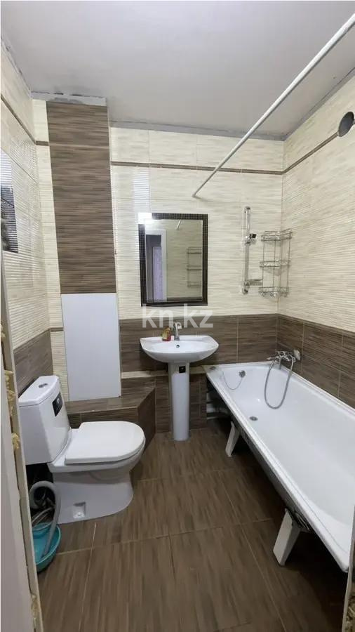 Продажа 1-комнатной квартиры, 42 м², мкр-н Аксай-1а, дом  29 в Алматы - фото 3