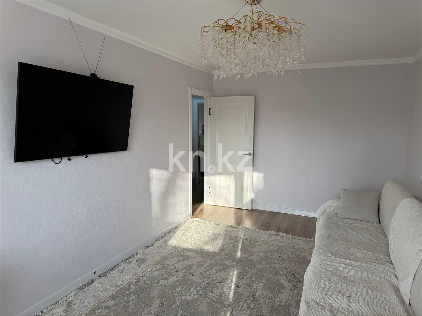 Продажа 3-комнатной квартиры, 63 м², мкр-н 23 - Продажа квартир в Караганде фото 2 из 12