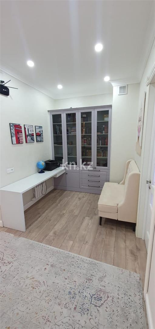 Продажа 5-комнатной квартиры, 150 м², мкр. Гульдер-1 - Продажа квартир в Казахстане фото 9 из 23