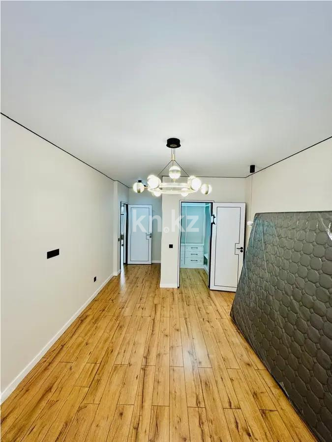 Продажа 3-комнатной квартиры, 100 м², ул. Толе би, дом  285/8 в Алматы - фото 4