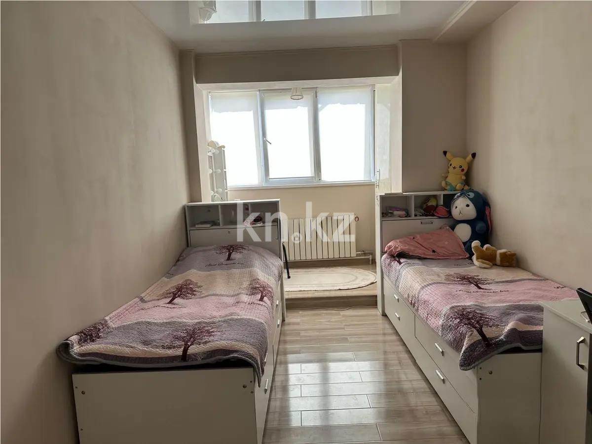 Продажа 4-комнатной квартиры, 80 м², мкр-н Сайран, дом  120 в Алматы - фото 2