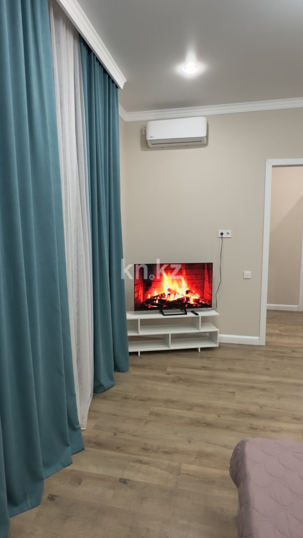 Аренда 1-комнатной квартиры посуточно, 45 м², ул. Толе би, дом  61 - Аренда  однокомнатных квартир посуточно в Астане без посредников с фото фото 2 из 2