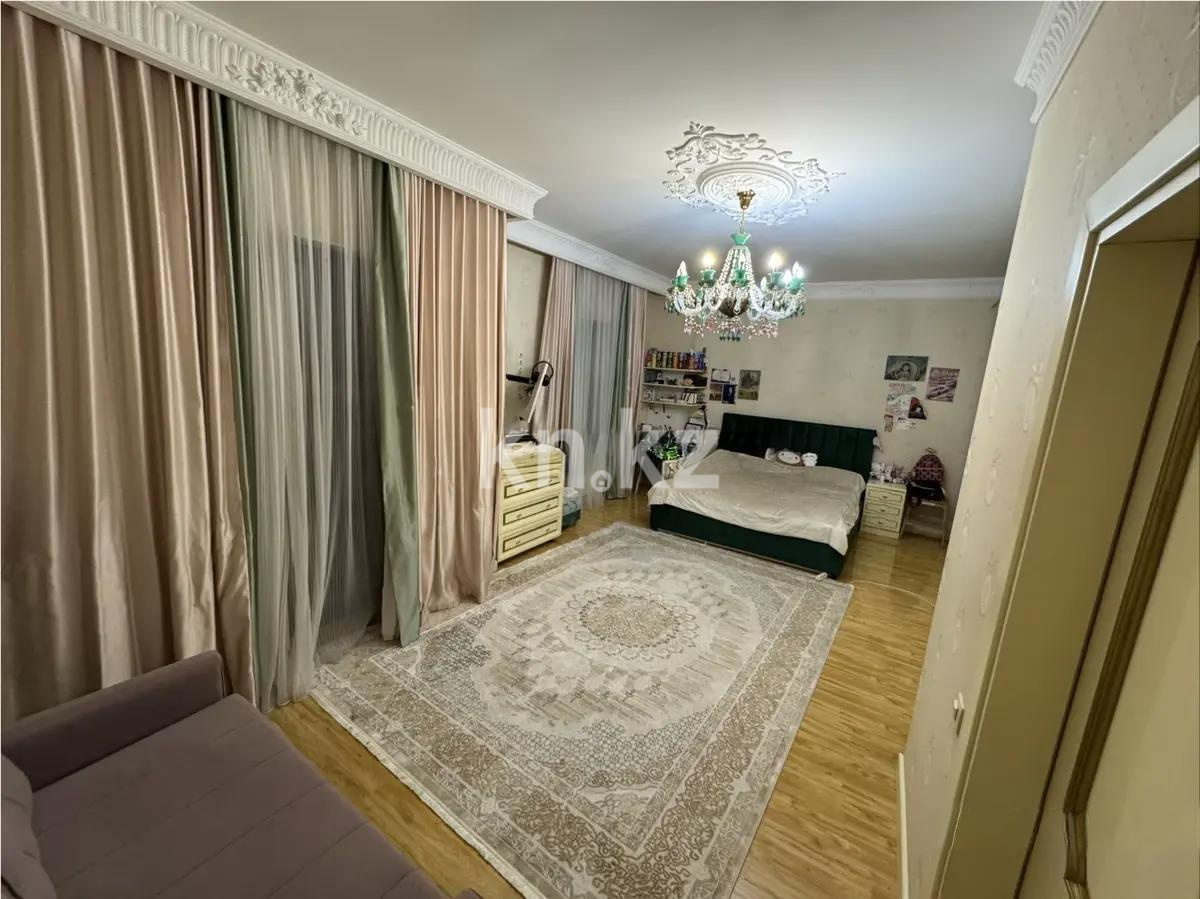 Продажа 4-комнатной квартиры, 210 м² - Продажа четырехкомнатных квартир от собственников в Астане фото 2 из 8