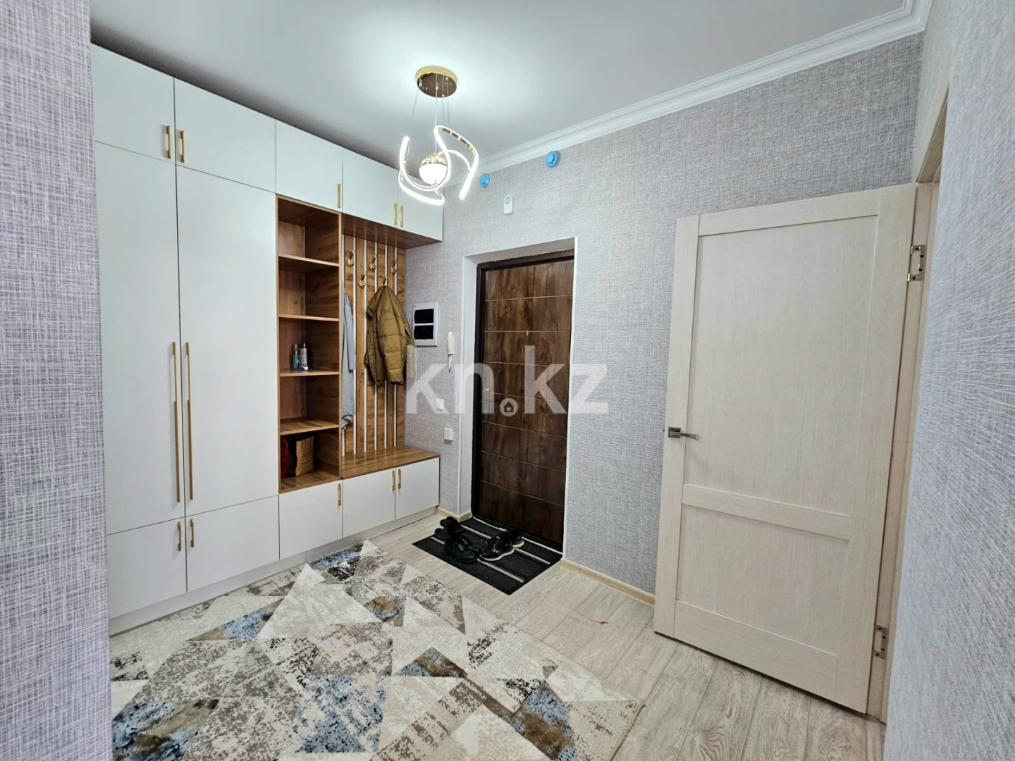 Продажа 3-комнатной квартиры, 78 м², Туран-2, дом  19а - Продажа квартир в Шымкенте фото 20 из 24