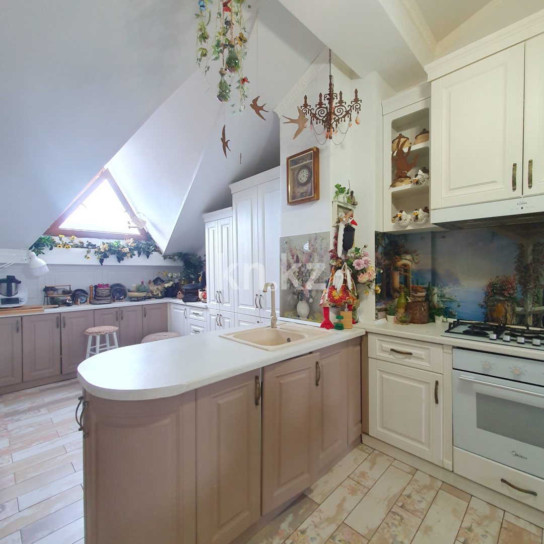 Продажа 5-комнатной квартиры, 188 м² - Недвижимость в Актобе фото 19 из 26