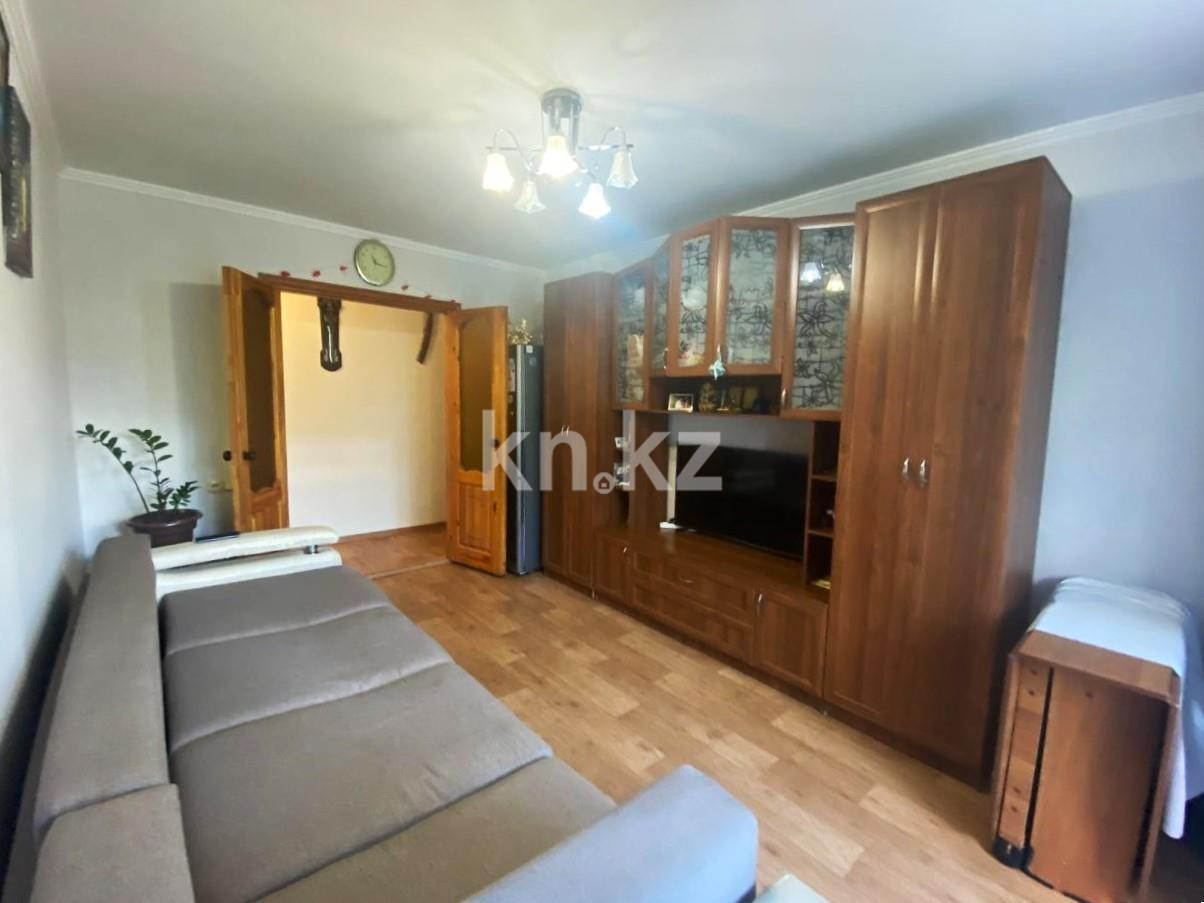 Продажа 3-комнатной квартиры, 58 м², пр. Бухар-жырау в Караганде - фото 2