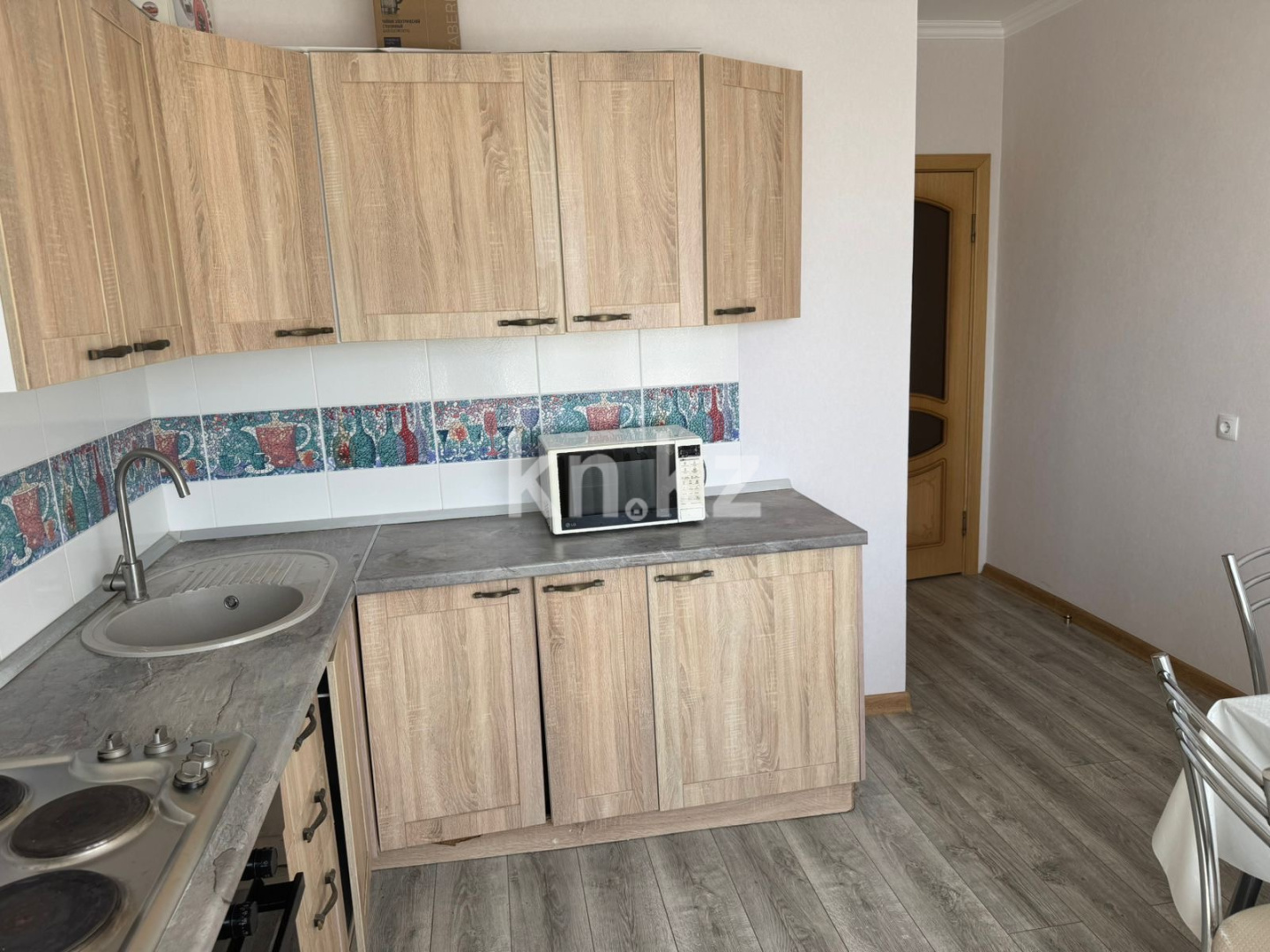 Аренда 2-комнатной квартиры, 65 м², ул. Сейфуллина, дом  41 - Аренда квартир помесячно в Астане с фото фото 1 из 10