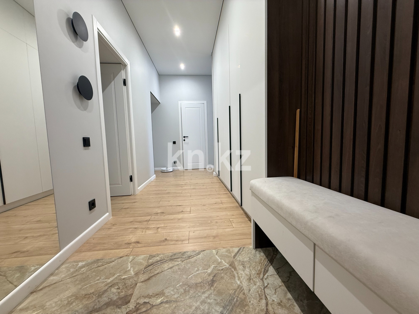 Продажа 3-комнатной квартиры, 94 м² - Продажа домов, коттеджей в Шахтинске фото 8 из 9