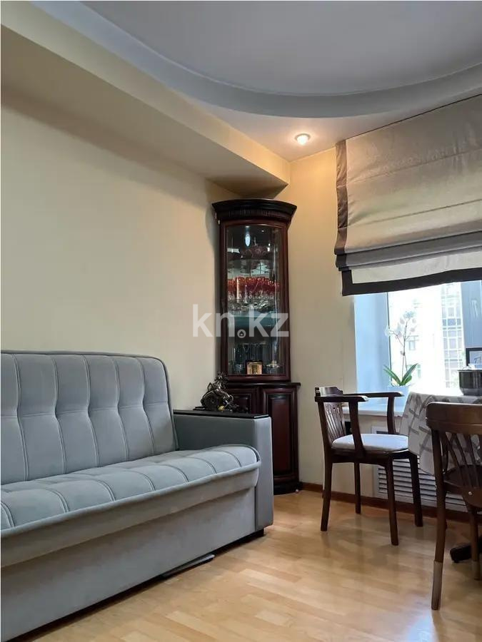 Продажа 3-комнатной квартиры, 58 м², ул. Кажымукана, дом  20 - Продажа квартир в Алматы без посредников фото 1 из 3
