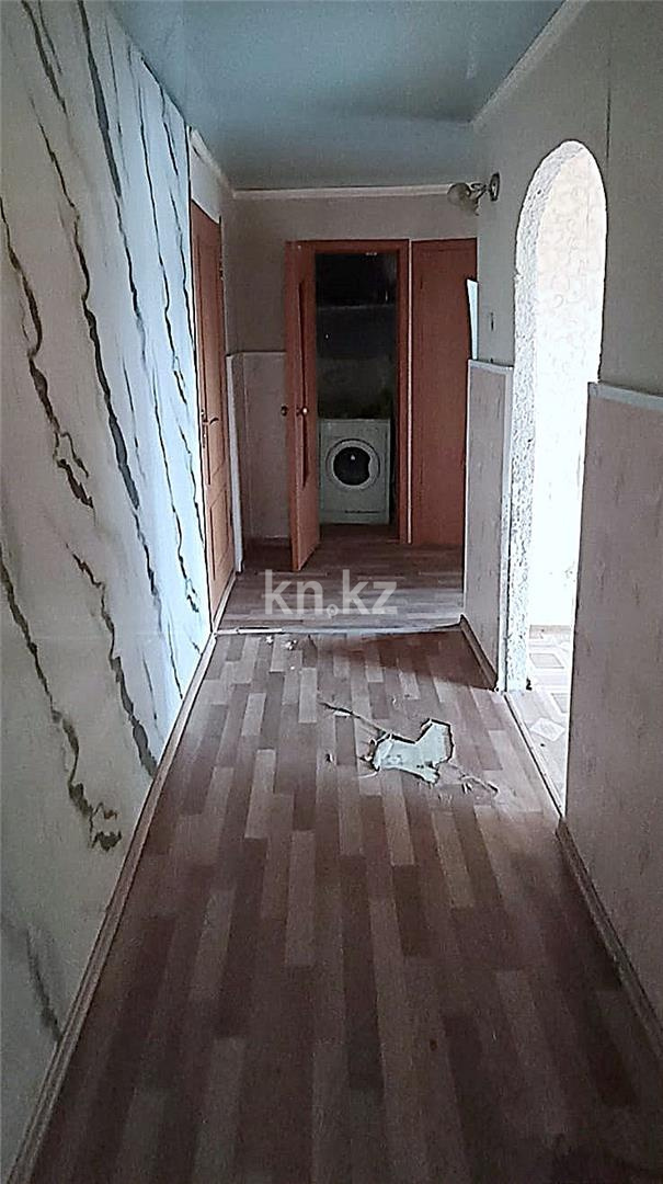 Продажа 3-комнатной квартиры, 56 м², ул. 6-й мик-н в Темиртау - фото 10