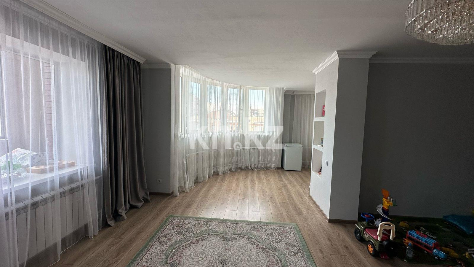 Продажа 3-комнатной квартиры, 106 м², ул. Иманбаевой - Продажа квартир в Астане фото 1 из 11