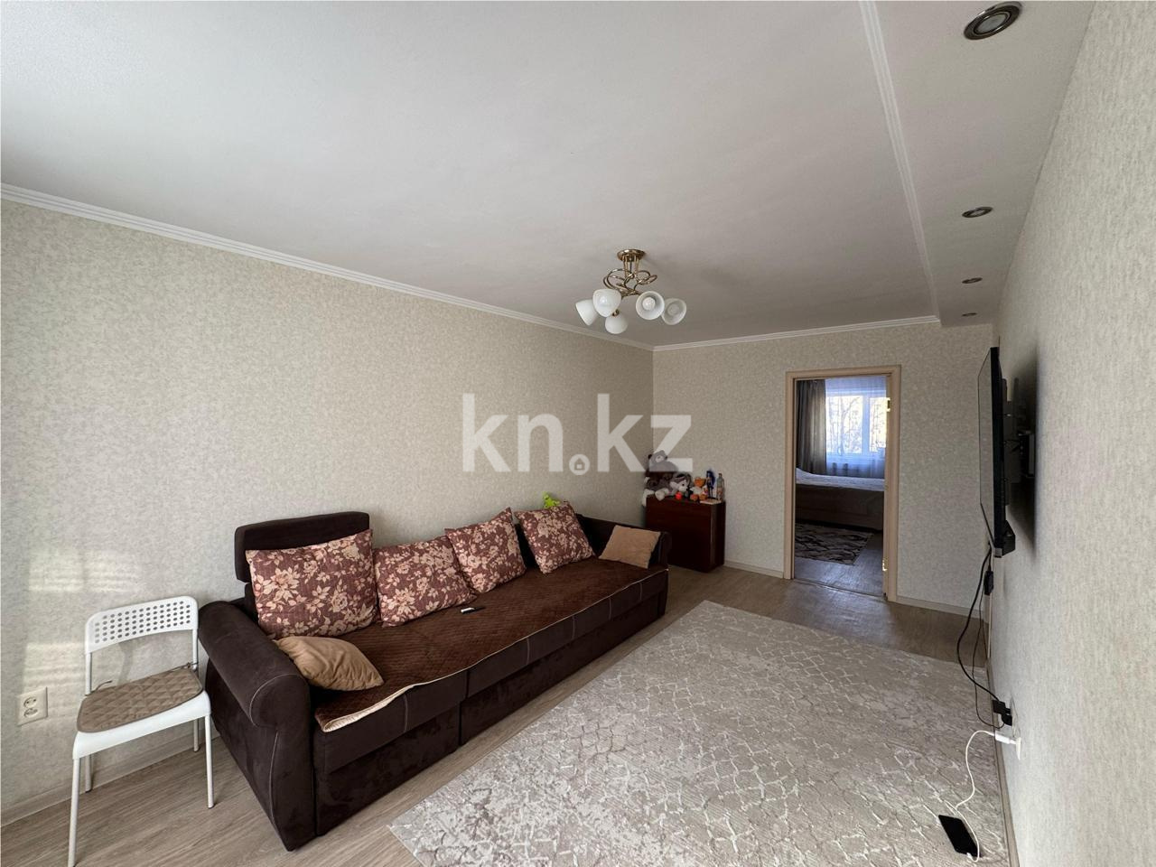 Продажа 2-комнатной квартиры, 44 м², пр. Республики - Продажа квартир в Караганде фото 1 из 13