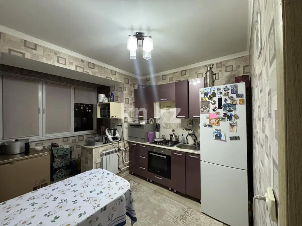 Продажа 3-комнатной квартиры, 68 м², мкр-н Мамыр-1, дом  5 в Алматы - фото 4