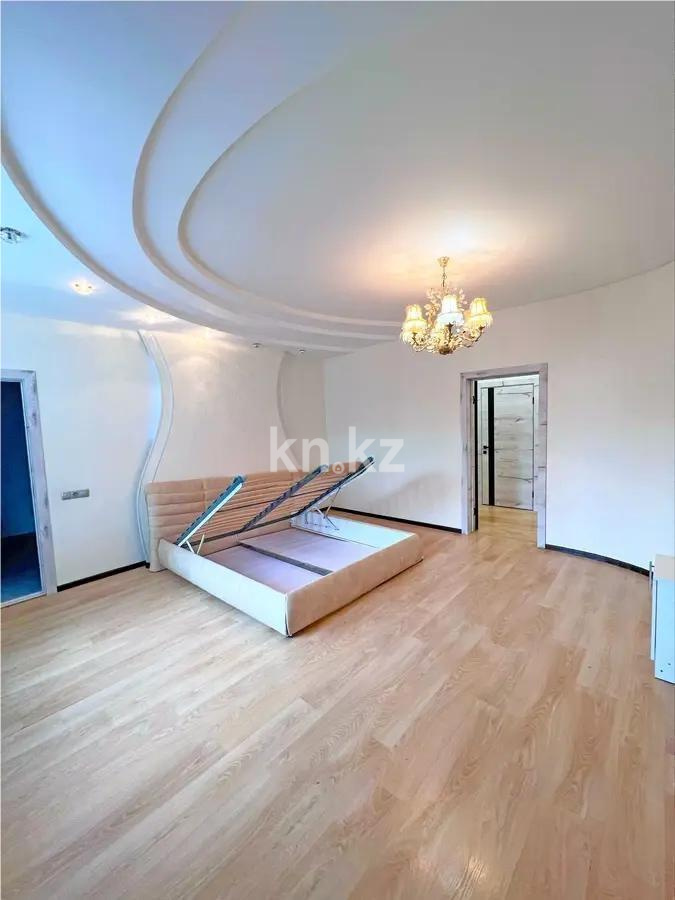 Продажа 4-комнатной квартиры, 190 м², ул. Сарайшык, дом  36 - Продажа  четырехкомнатных квартир в Астане без посредников с фото фото 1 из 4