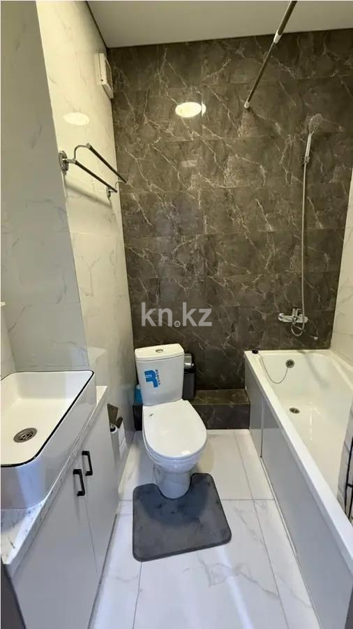 Продажа 2-комнатной квартиры, 46 м², ул. Толе би, дом  189/3 в Алматы - фото 3