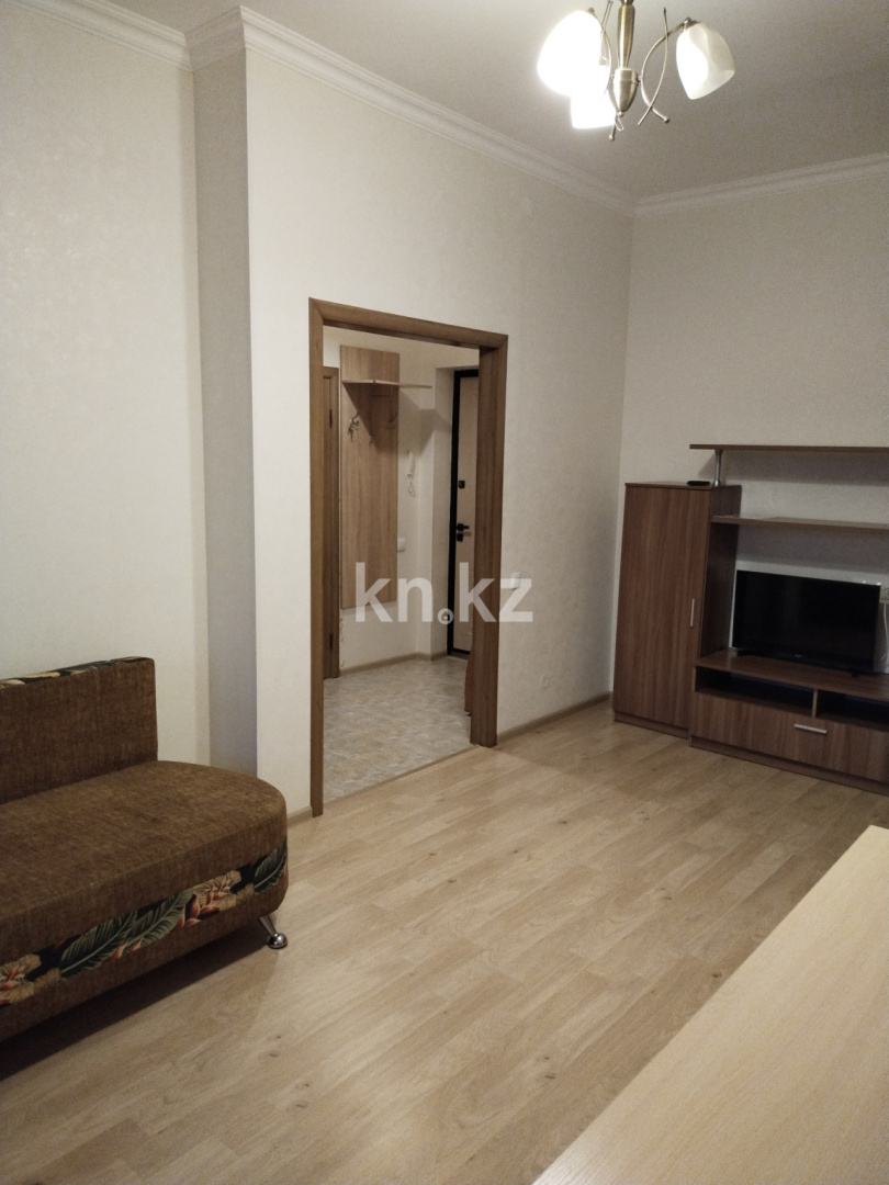 Аренда 1-комнатной квартиры, 37 м², пр. Кабанбай батыра, дом  58б - ул. Сауран - Аренда квартир помесячно в Астане с фото фото 1 из 4