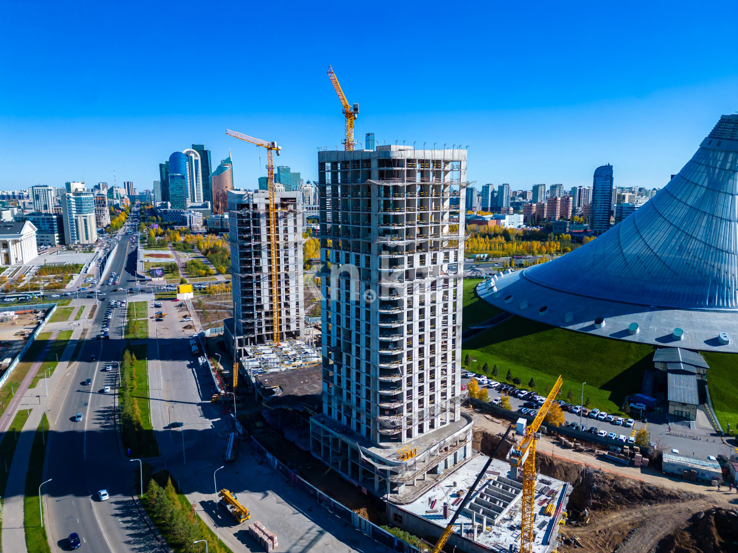 Продажа 3-комнатной квартиры, 100 м², пр. Туран, дом  37/2 стр в Астане - фото 2