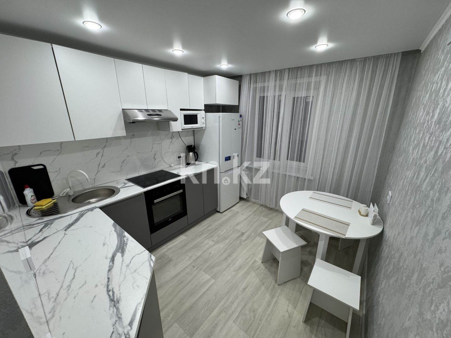 Аренда 1-комнатной квартиры посуточно, 35 м², Толстого, дом  68 - Аренда жилой и коммерческой недвижимости в Павлодаре фото 3 из 6