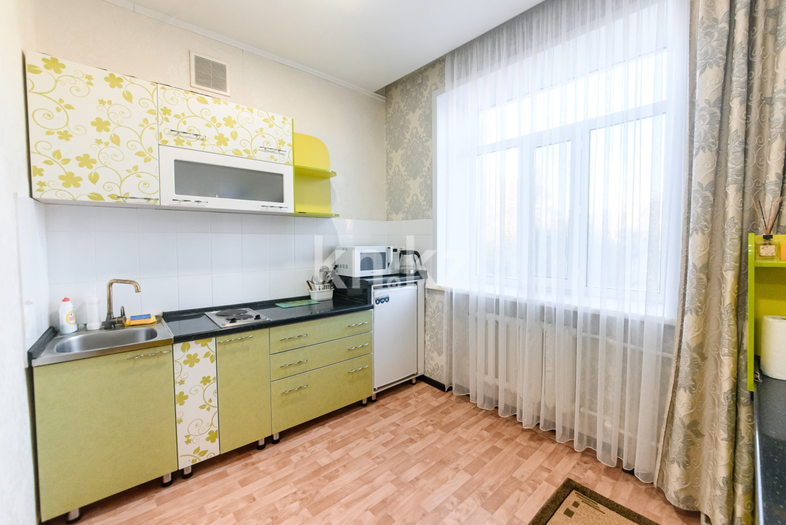 Аренда 1-комнатной квартиры посуточно, 43 м², пр. Республики, дом  93/1 - Аренда жилой и коммерческой недвижимости в Темиртау фото 5 из 22