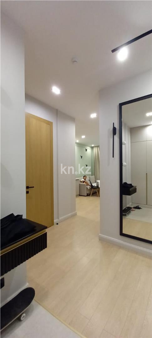 Продажа 3-комнатной квартиры, 78 м², ул. Достык в Астане - фото 10