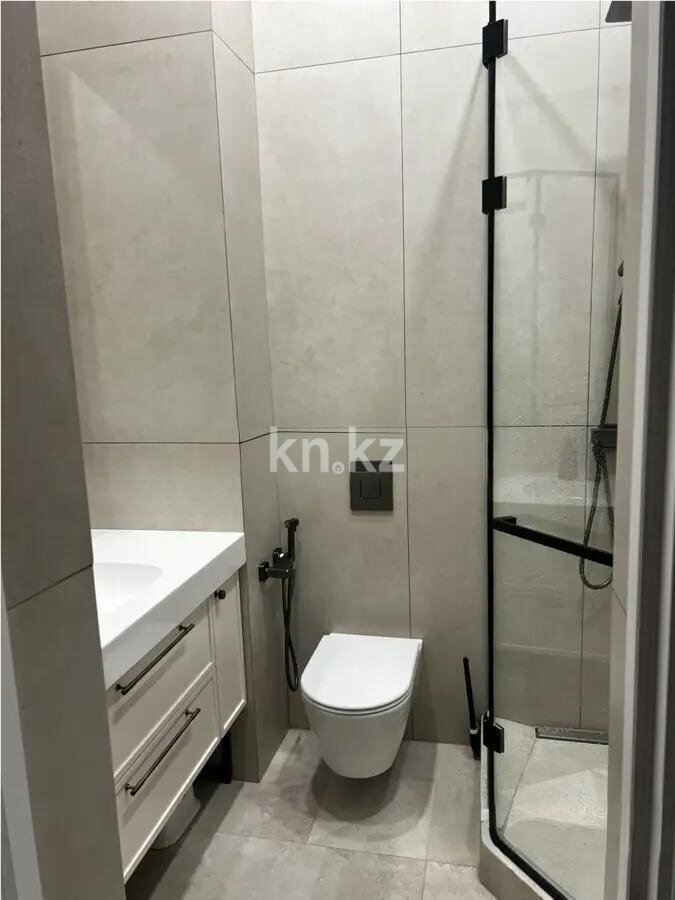 Продажа 2-комнатной квартиры, 68.5 м² в Алматы - фото 3