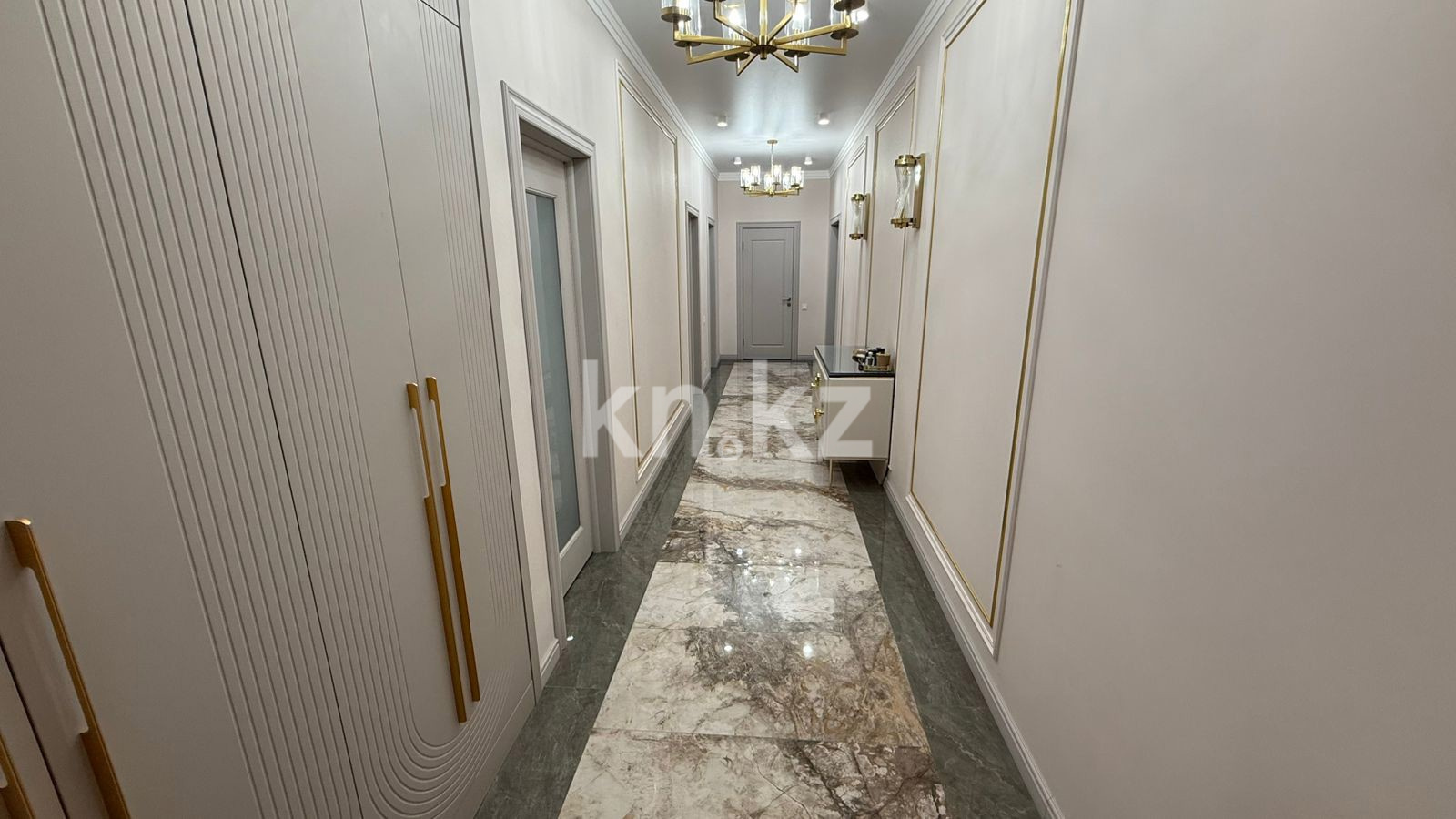Продажа 3-комнатной квартиры, 127.4 м², Самар, дом  122 в Уральске - фото 4