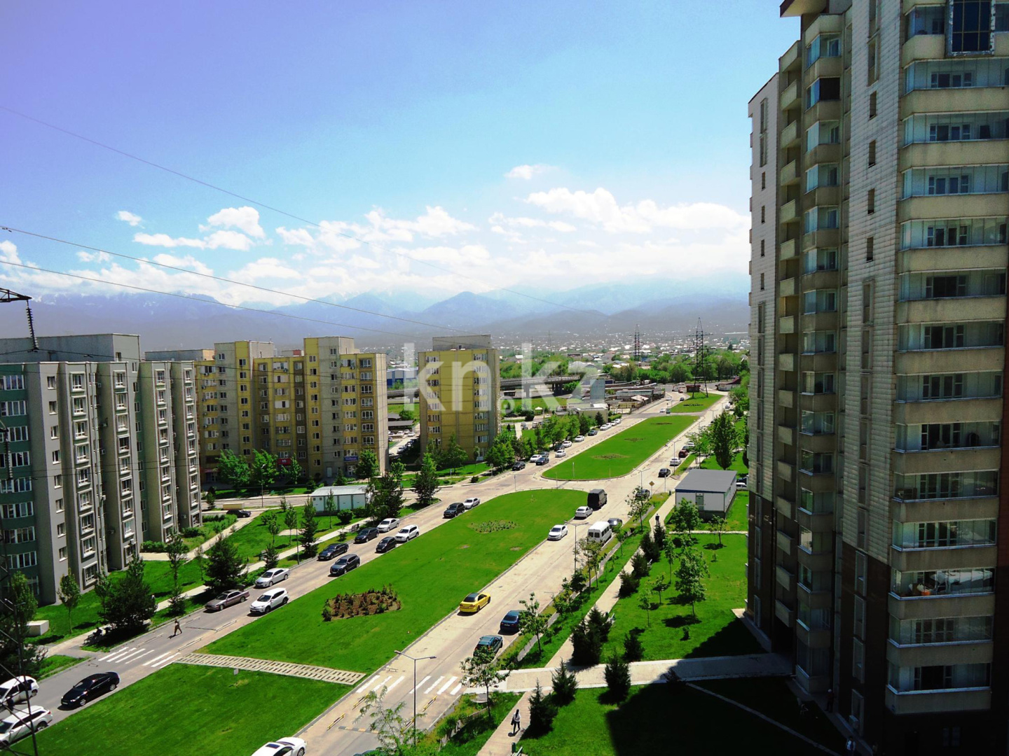 Продажа 2-комнатной квартиры, 48 м², мкр-н Аккент, дом  74 в Алматы - фото 10